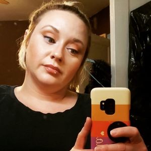 Meet your Posher, Ada